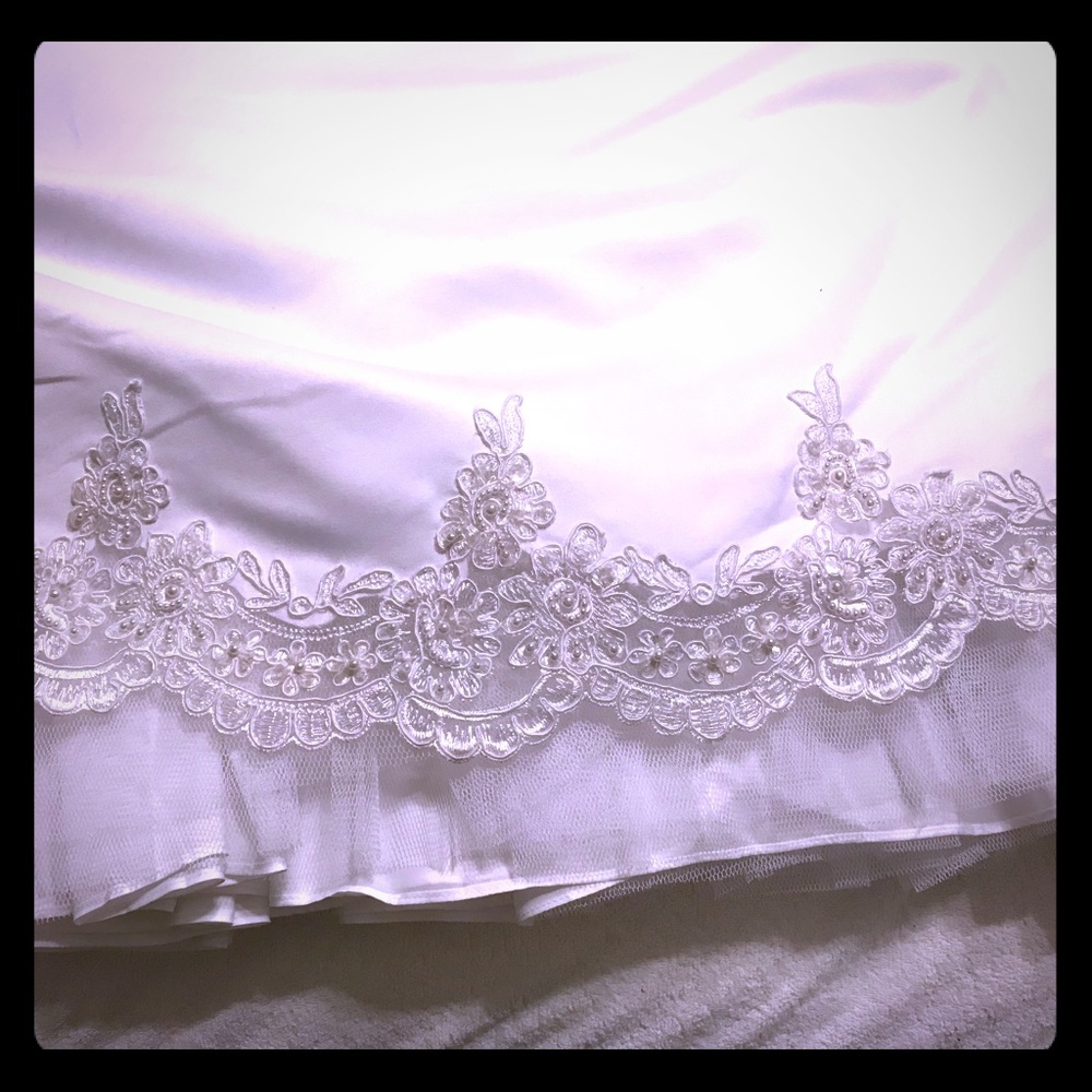 Lady Elenor Bustier Wedding Dress.